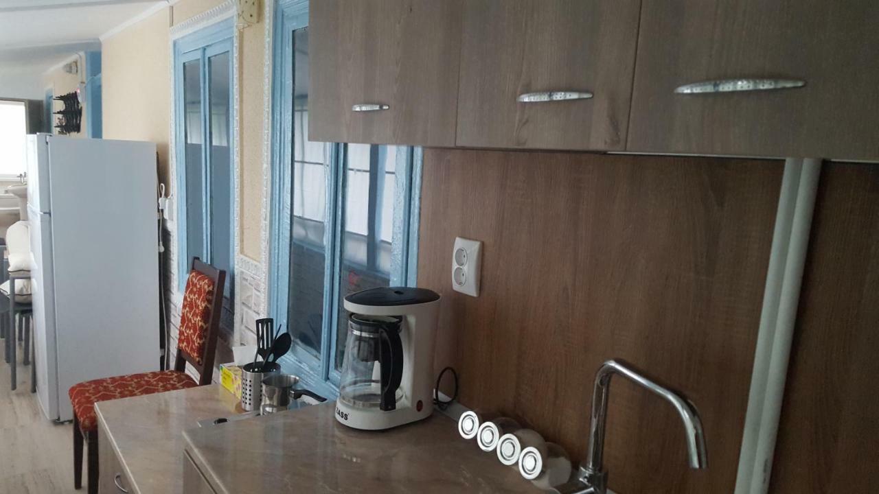 茹里洛夫卡Casa Bunicilor Granny'S House别墅 外观 照片